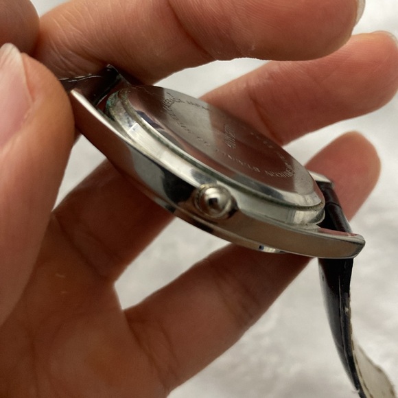 Novelle Quartz black and silver watch - Picture 13 of 15